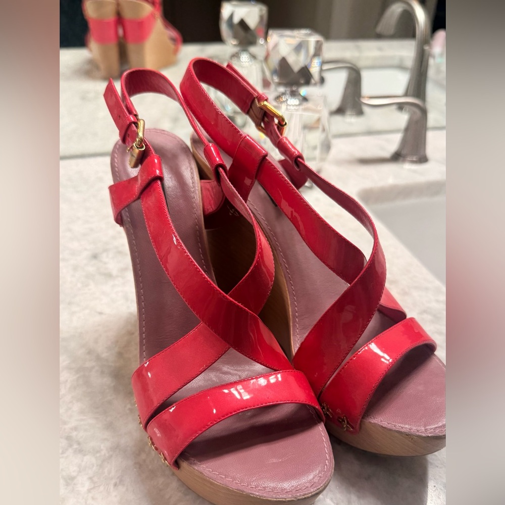 Louis Vuitton Platform Wedge 40 - Picture 13 of 13